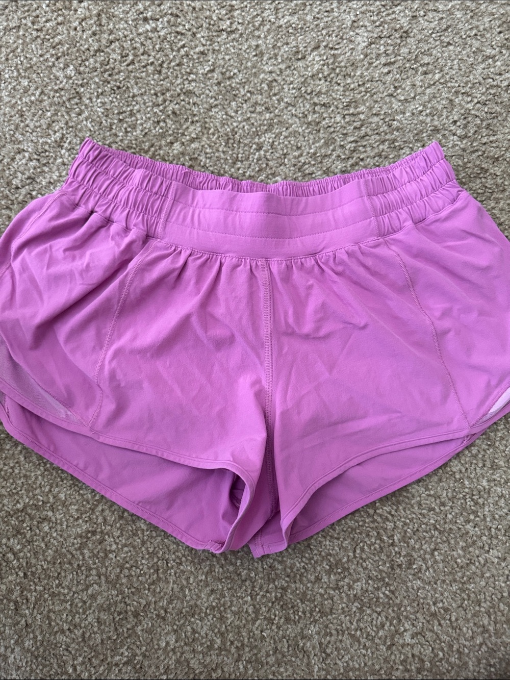 GUC Lululemon Hotty Hot Shorts, size 8